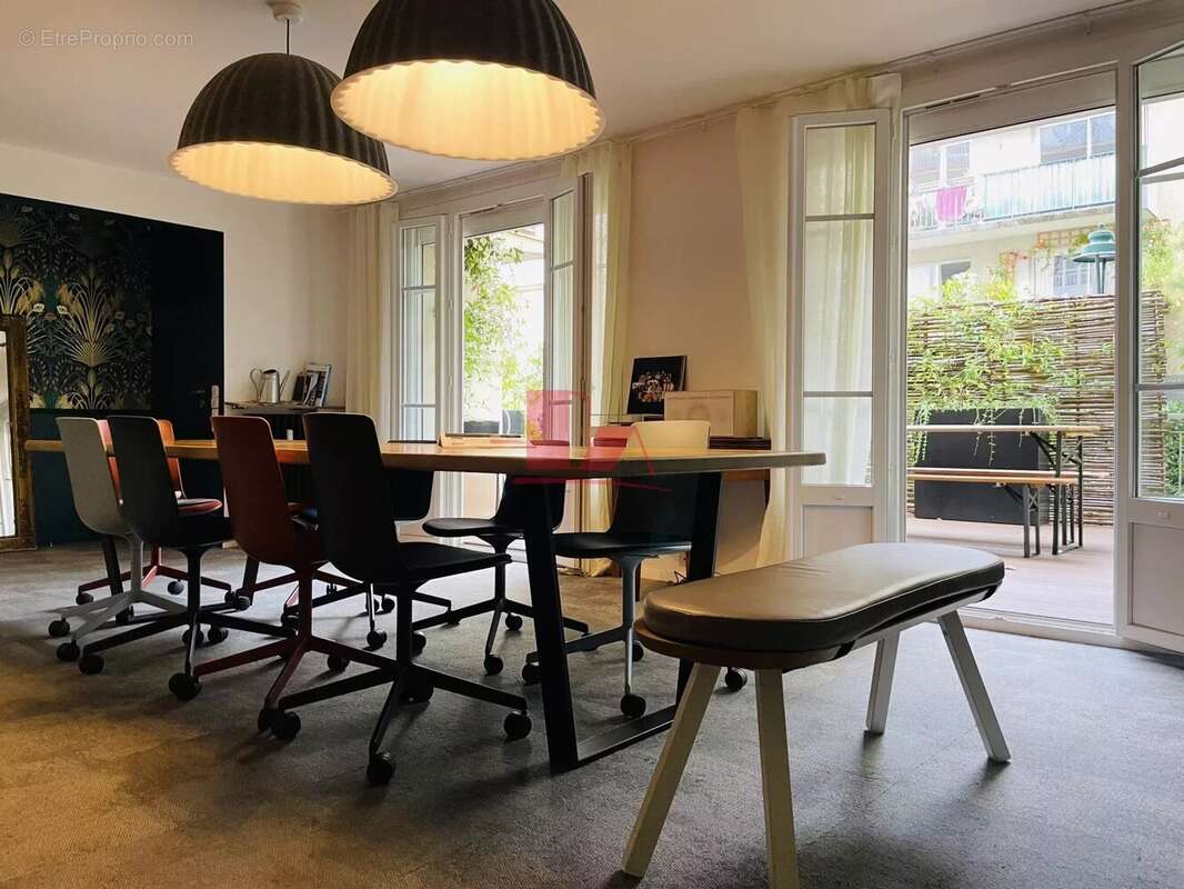 Commerce à ISSY-LES-MOULINEAUX