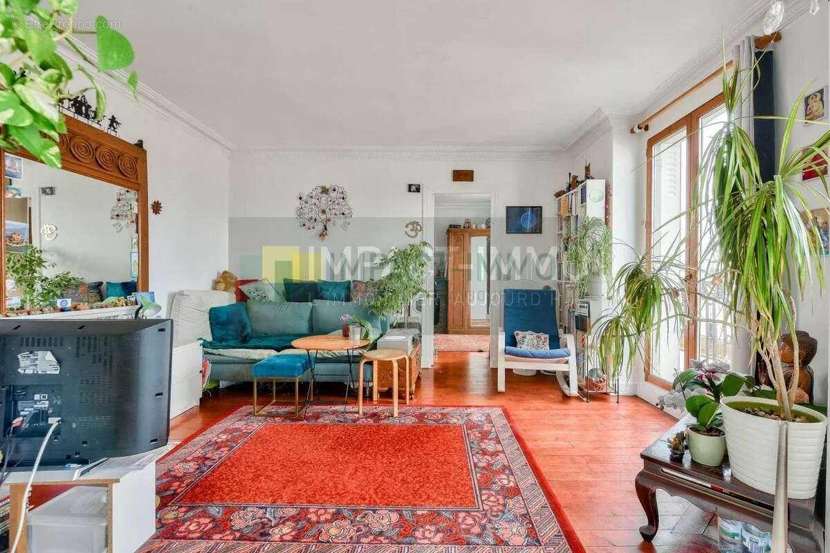 Appartement à LEVALLOIS-PERRET