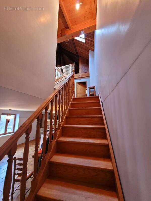 Maison 105 m² à Montricher-Albanne  - photo 6
