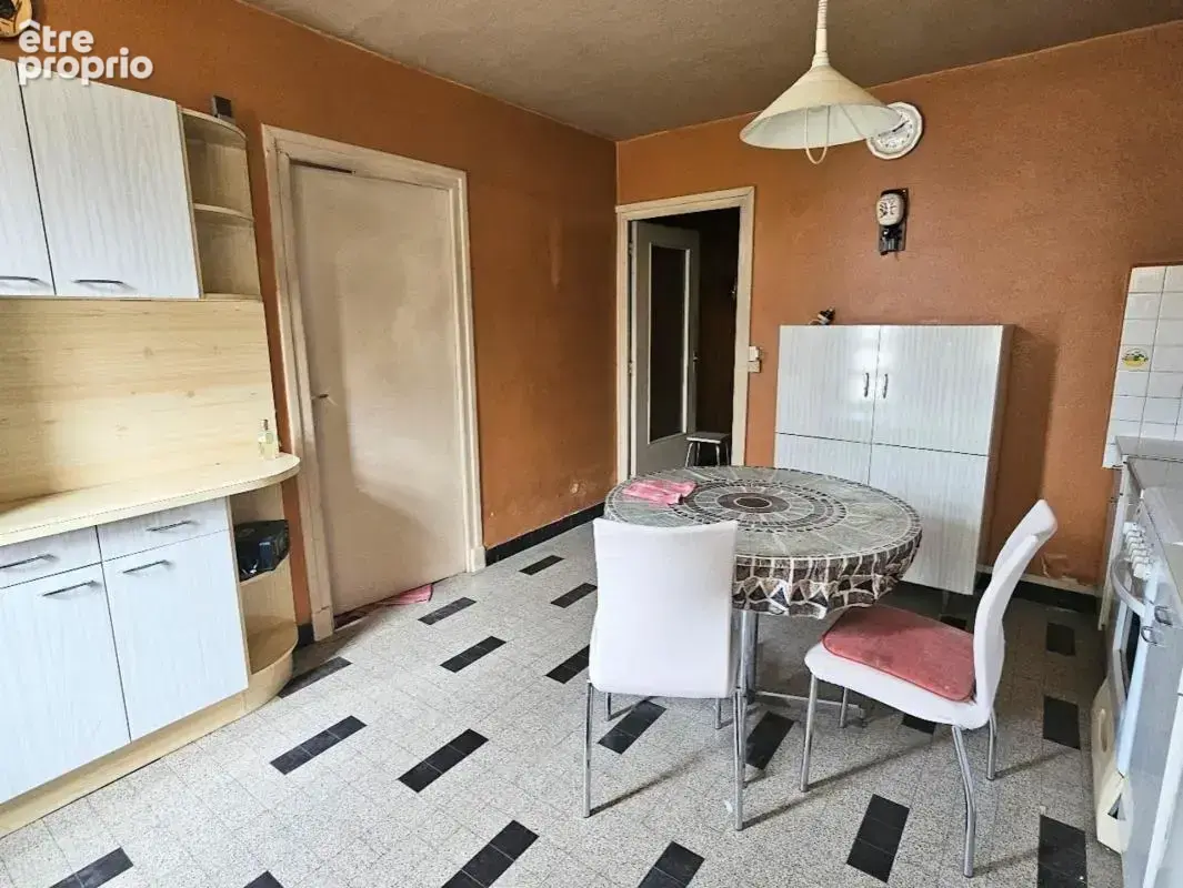 Maison à rénover – 2 chambres - Extérieurs - Garage - Pont-du-Château (63) - photo 8