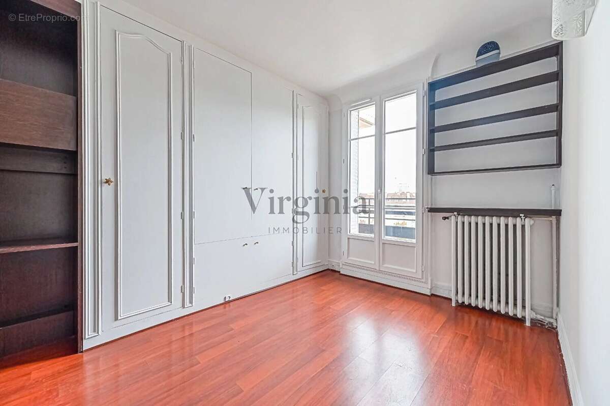 Appartement à CHARENTON-LE-PONT