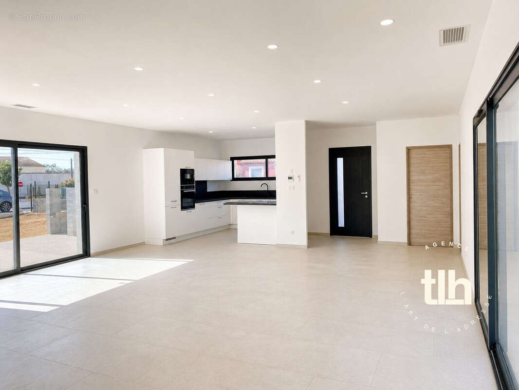 Maison 119 m² à Salleles-D'aude  - photo 3