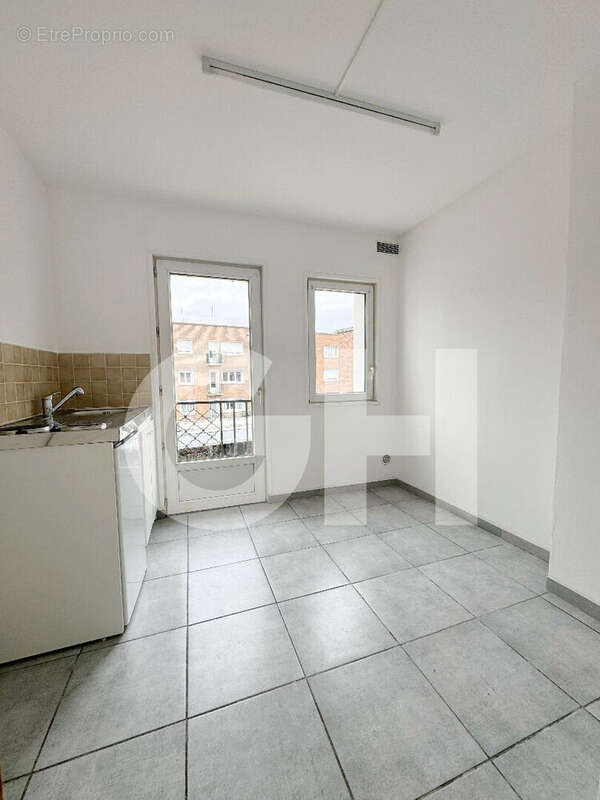 Lot de 2 Studios en centre ville en vente à MAUBEUGE - photo 3