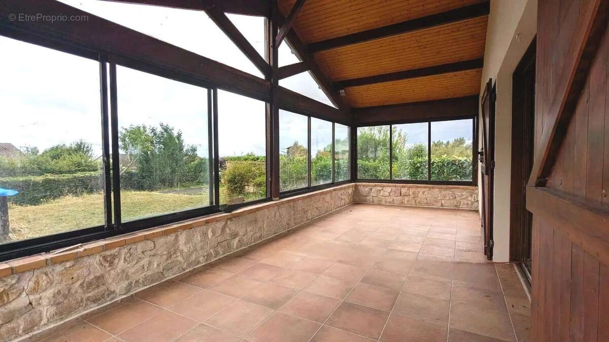 terrasse / véranda fermée - Maison à FOULAYRONNES