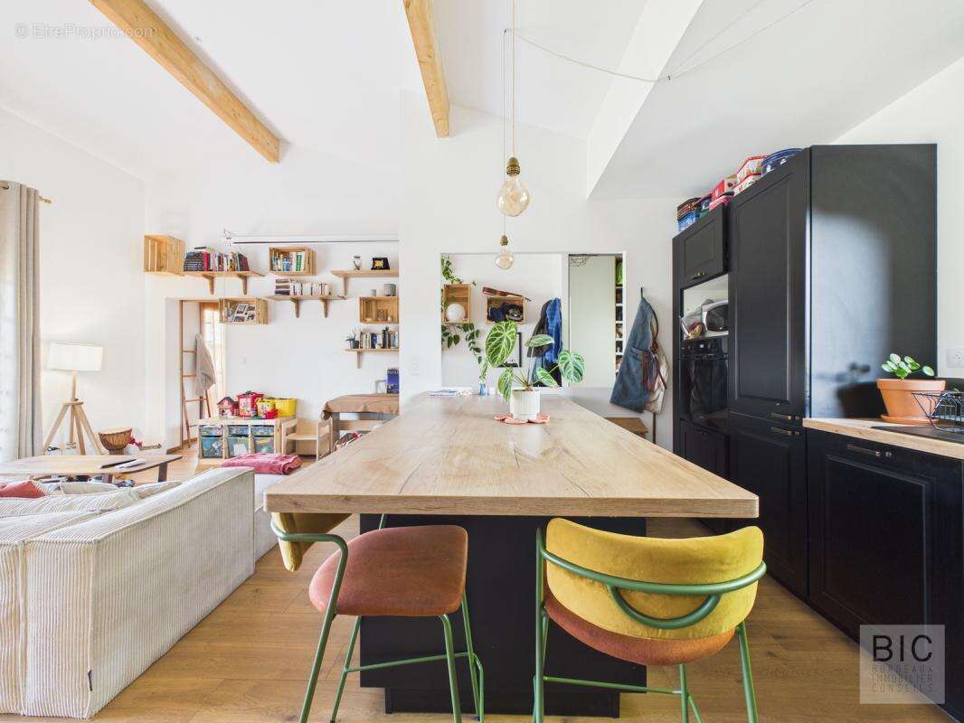 A vendre maison état neuf en bois avec jardin plein sud - photo 2