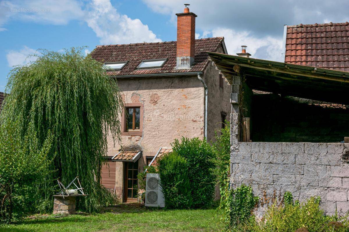 Maison à SAULNOT