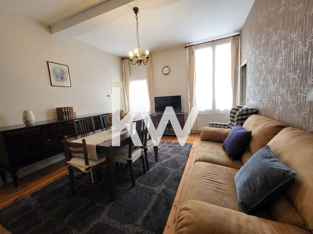 Appartement 61 m² à Saint-Etienne  - photo 3
