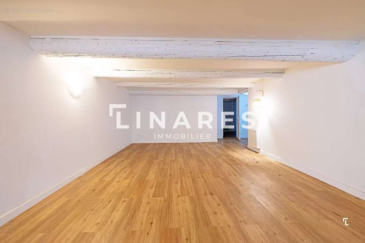 RACINE - Appartement T3 de 80m²  - 2 caves - 13004 Cinq Avenues - photo 5