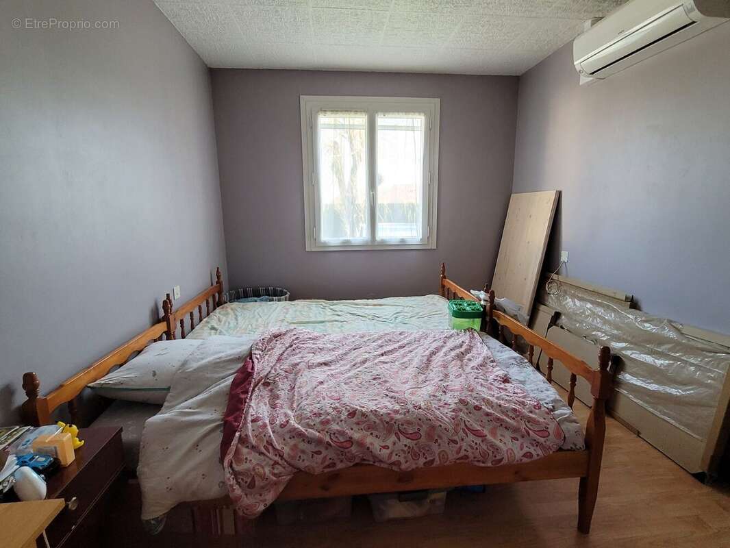 Maison à SAINT-LEONARD-DE-NOBLAT