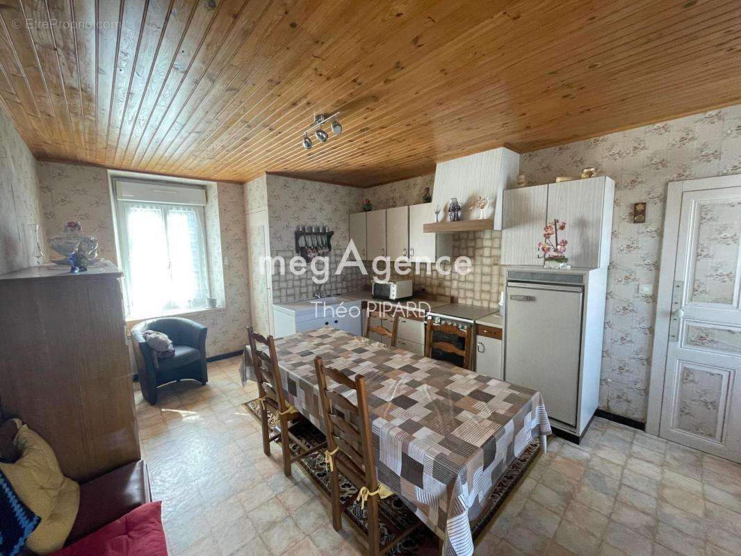 Propriété de 77m² situé sur un terrain de 293m² - photo 3