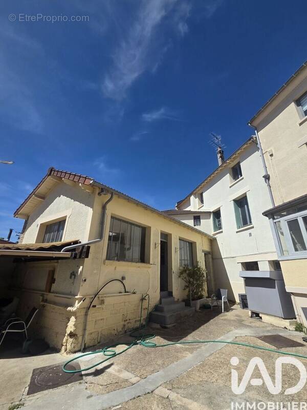 Photo 1 - Maison à CARRIERES-SUR-SEINE