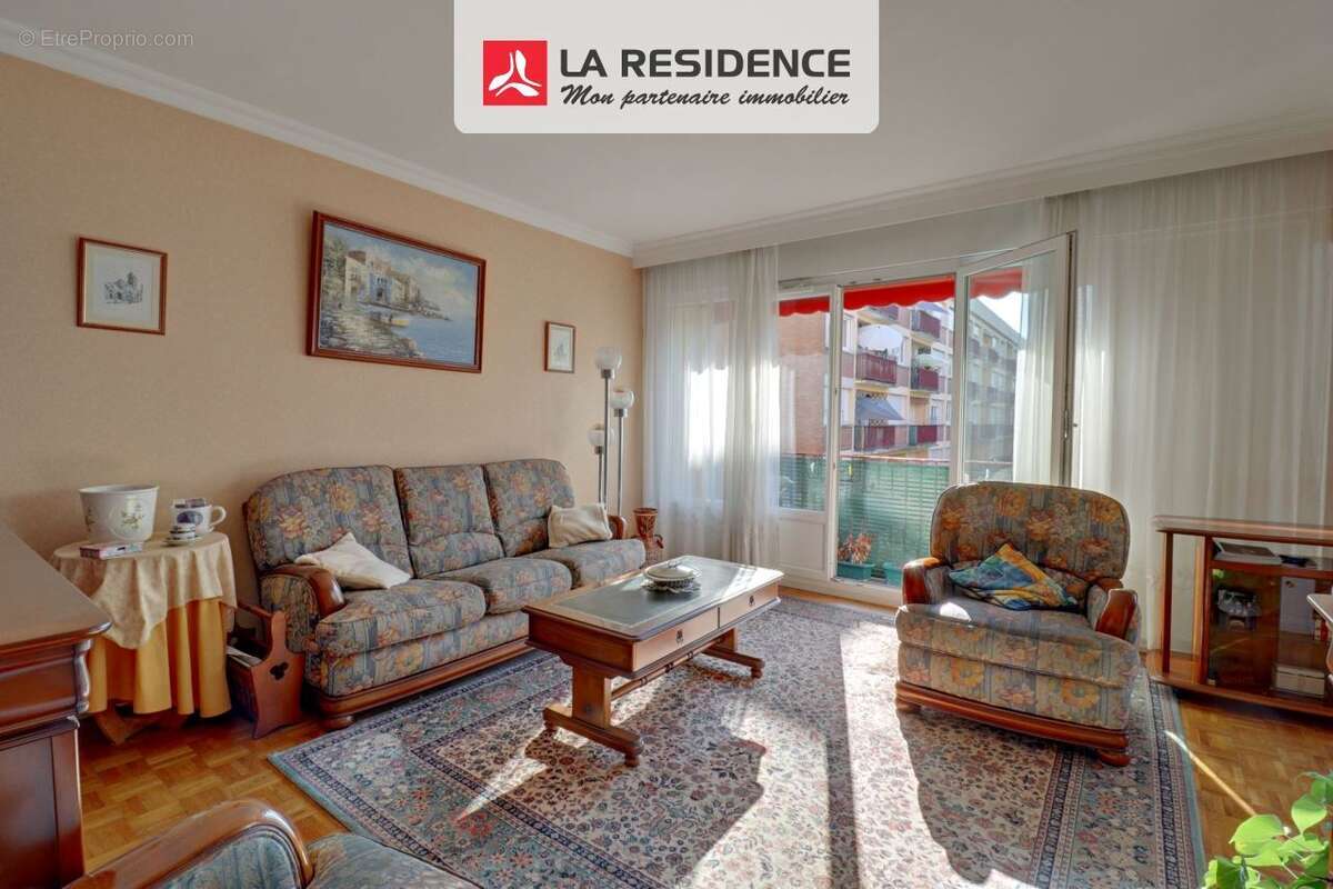 Appartement à VERNEUIL-SUR-SEINE