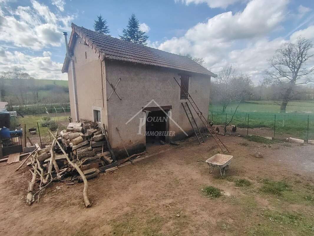 Maison à LIERNOLLES