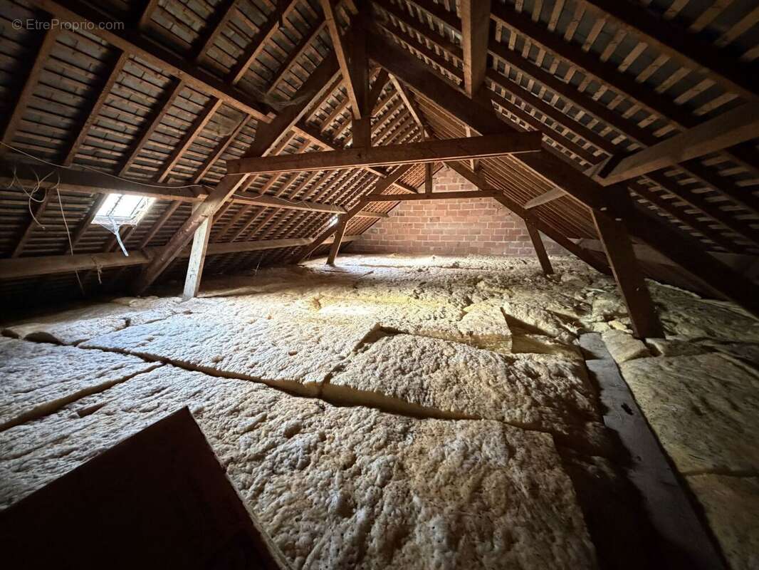 GRENIER - Maison à PIPRIAC