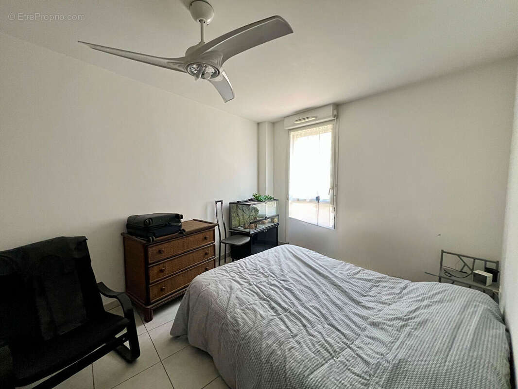 Appartement à MARSEILLE-1E