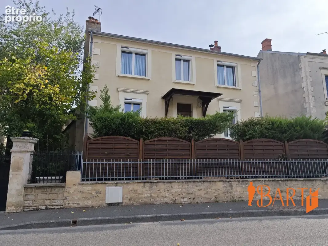 Photo Maison à Bourges au prix de 220 000€