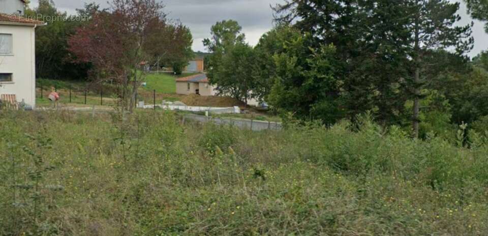 Terrain à LE CASTERA