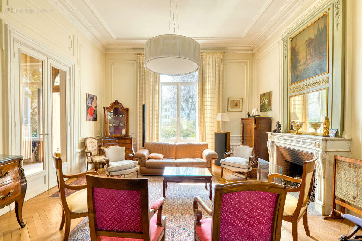 Maison à VILLEFRANCHE-SUR-SAONE