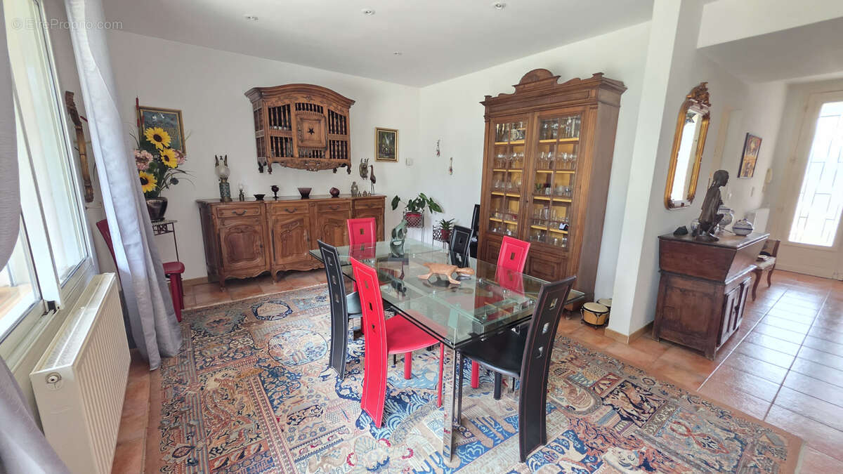 A VENDRE BEZIERS-Montimas Villa T3 140 m2 sur terrain de 2200 m2 - photo 7