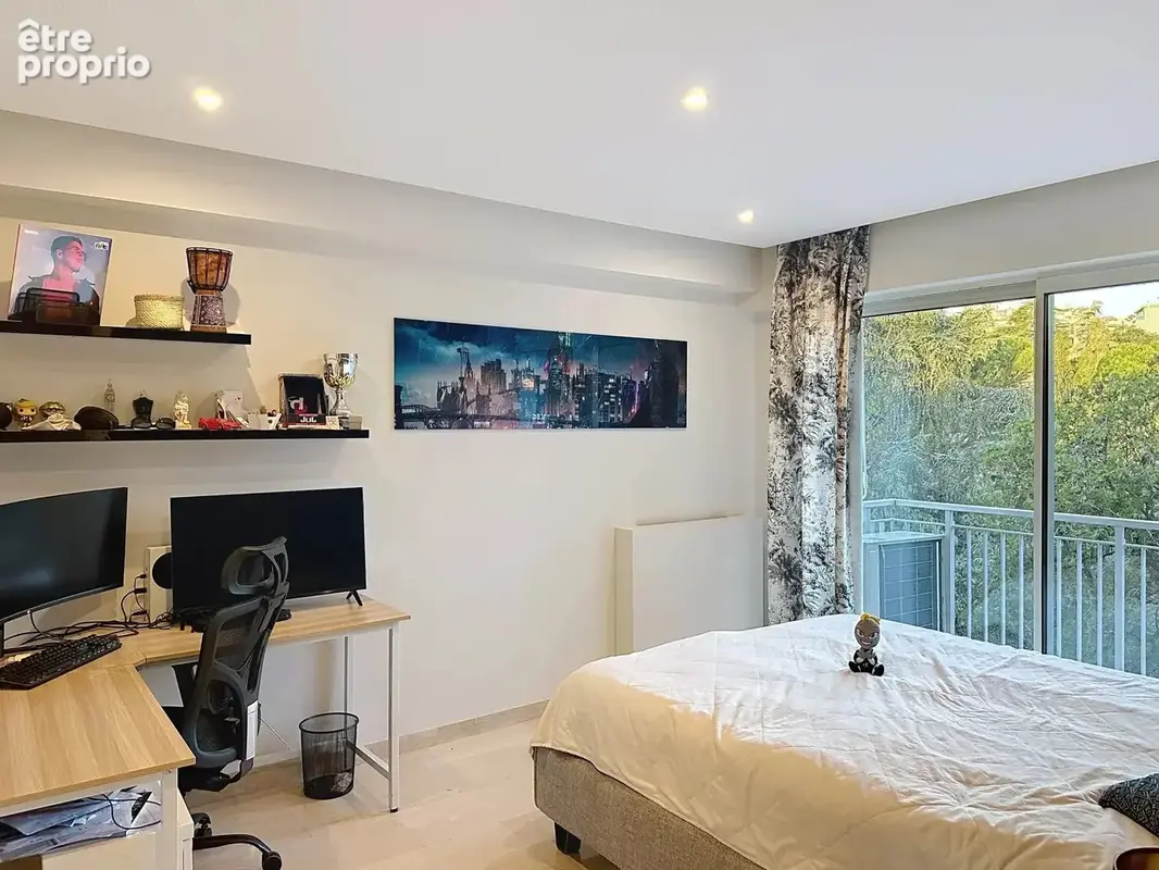 Cannes Tassigny - appartement 4p 110 m2 refait à neuf - dernier étage - photo 12