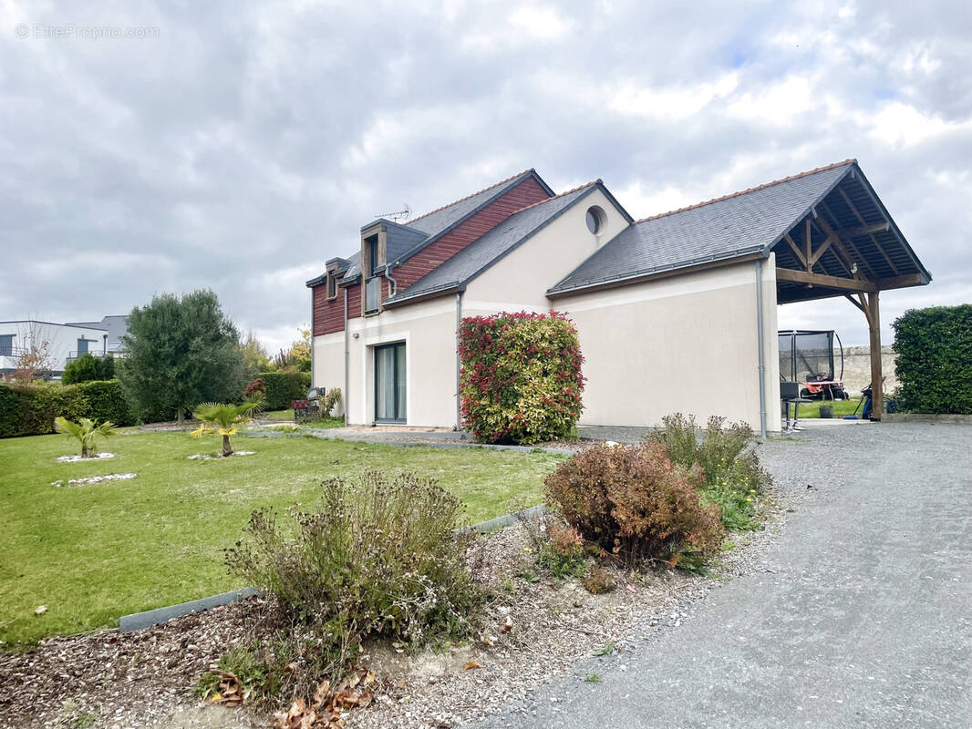 Maison à LOUERRE