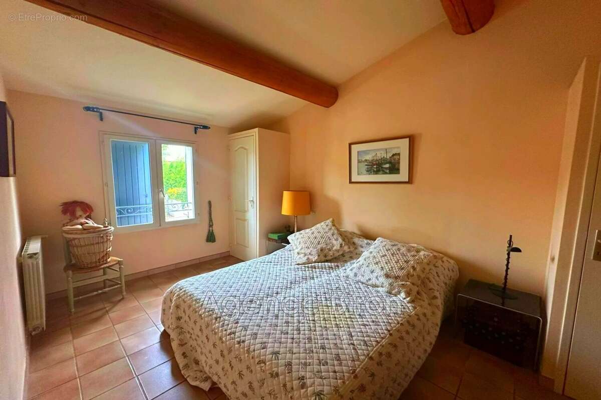 Maison 161 m² à Aix-En-Provence  - photo 7