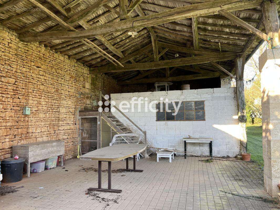 Maison à CELLES-SUR-BELLE