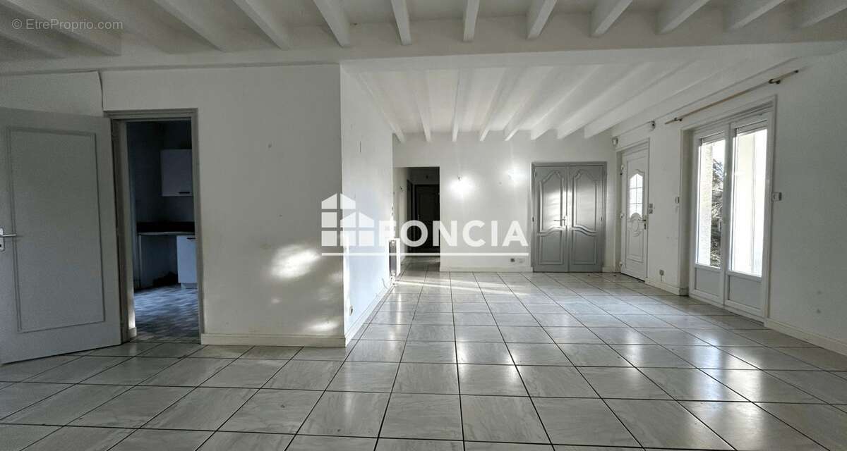 Maison à L&#039;ETRAT