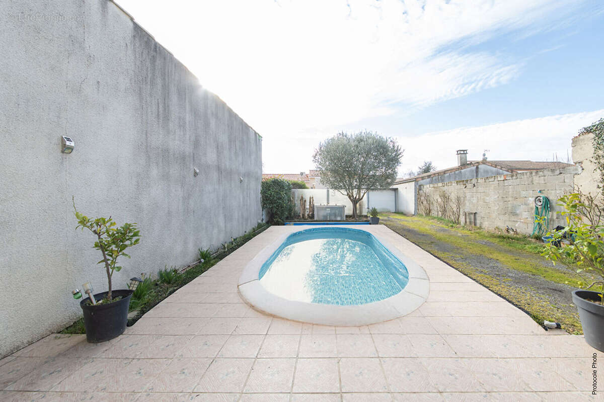 Maison à SAINT-JORY