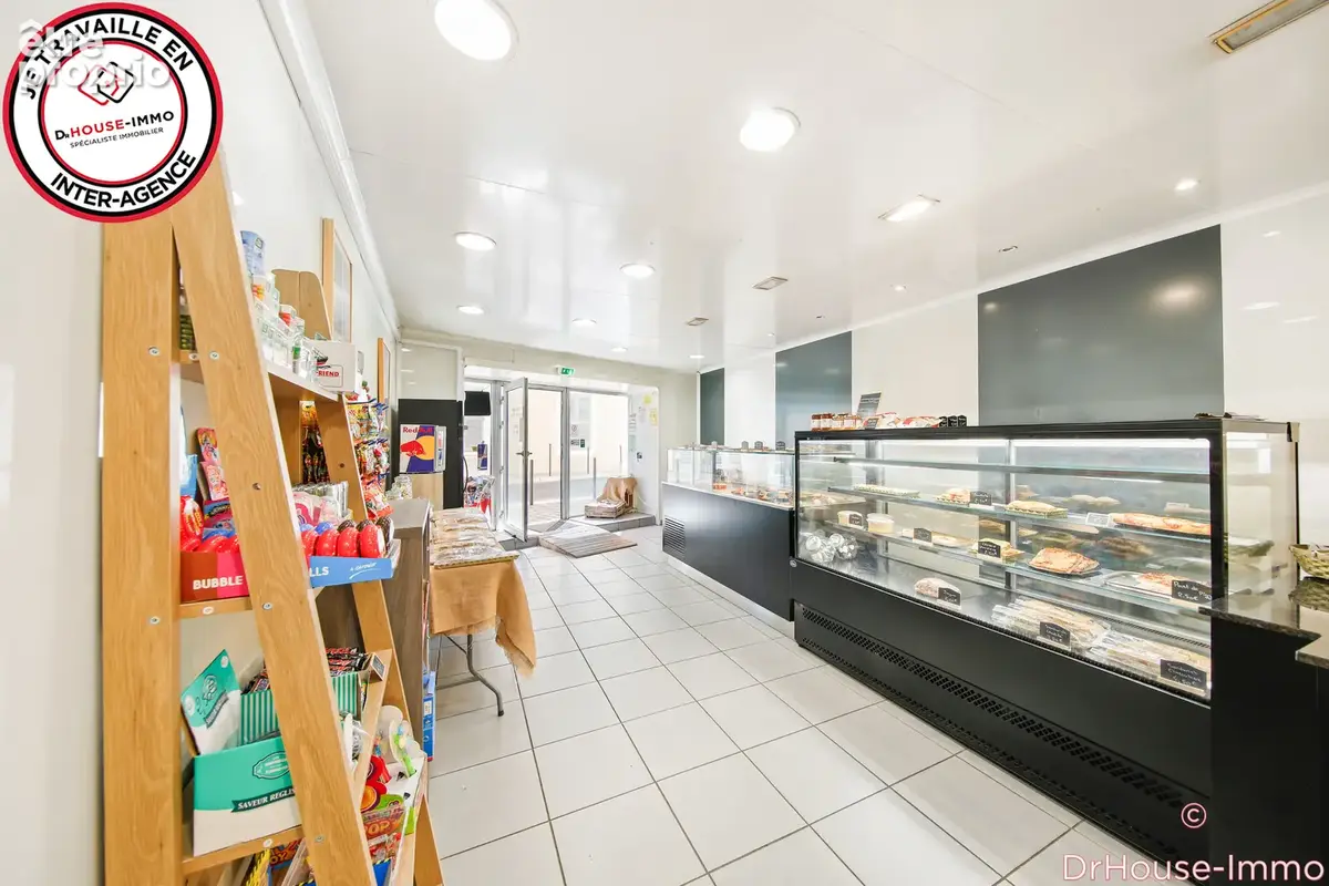 Commerce 70 m² à vendre à Cuers (83390) - photo 10