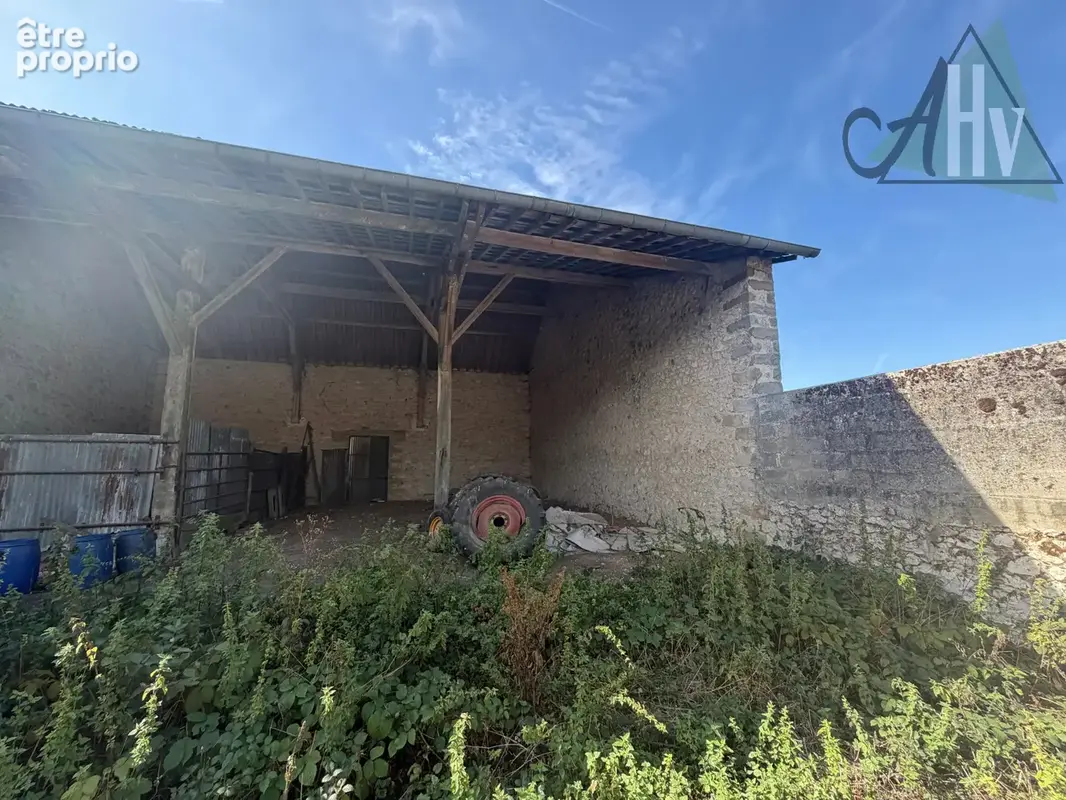 Corps de ferme   plus de 2,8 hectares   provins - photo 5
