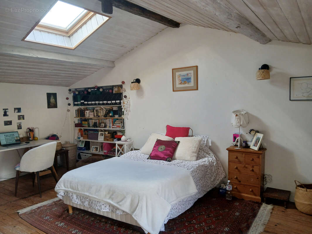 Maison à MAGNE