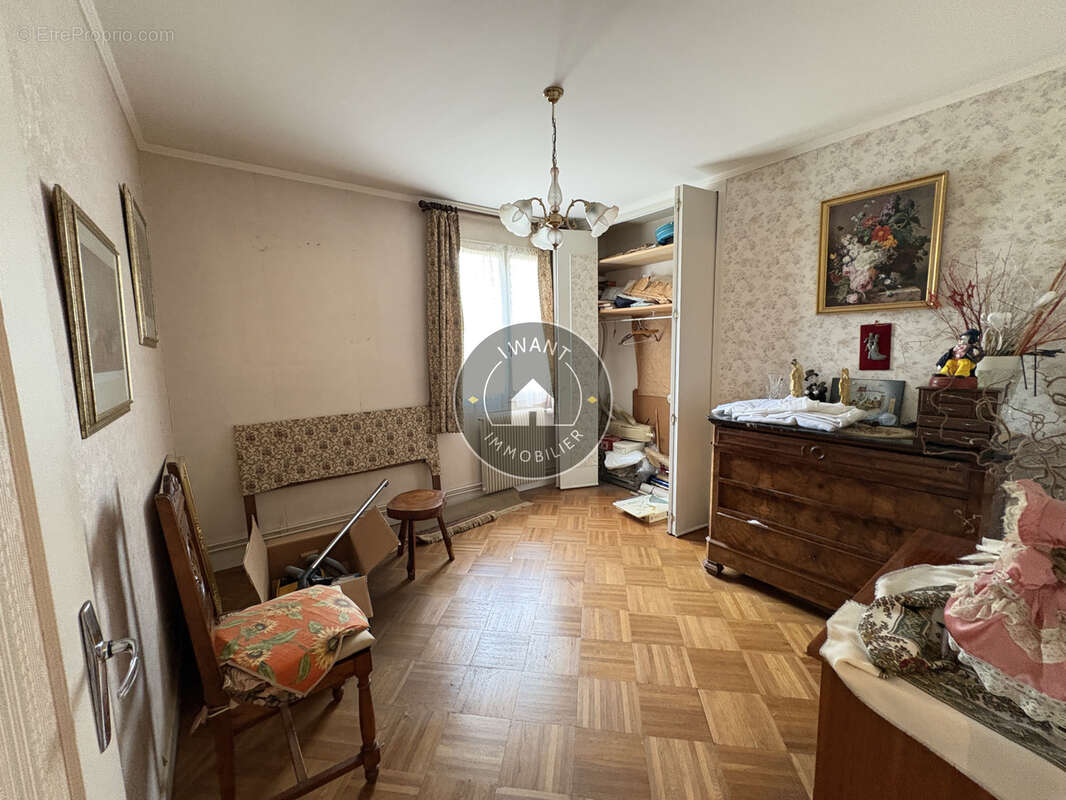 Maison à GENNES