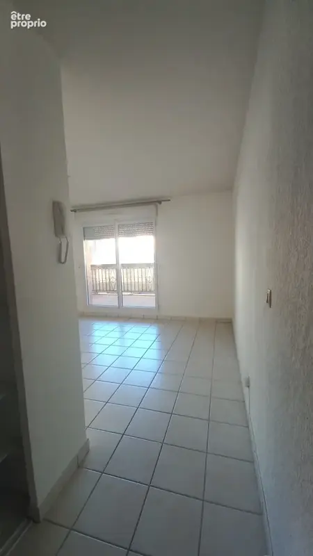 Villeneuve-les Béziers, résidence, T3 + terrasse + parking - photo 4