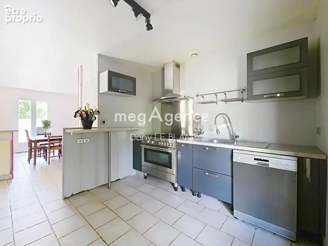 Maison 4 chambres, 118 m², terrain d'environ 850 m² - photo 6