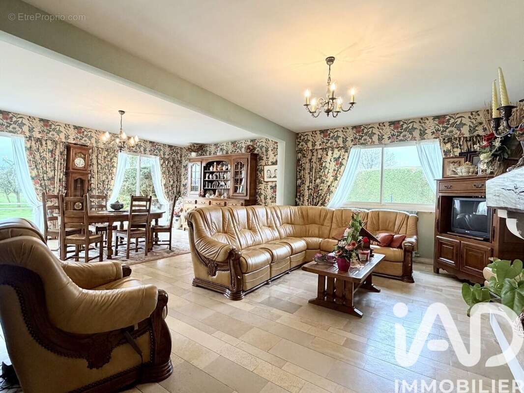 Photo 2 - Maison à LES TROIS-PIERRES