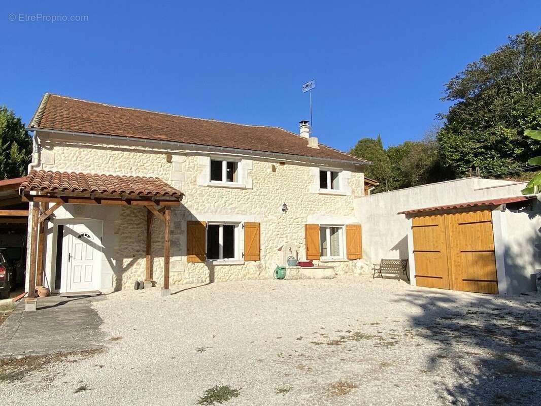 Maison de caractere à celles! - photo 2