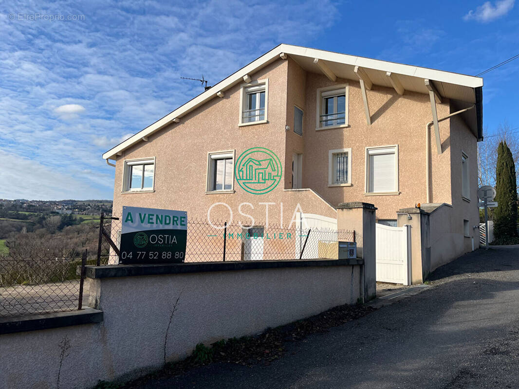 Maison à SAINT-MARTIN-LA-PLAINE