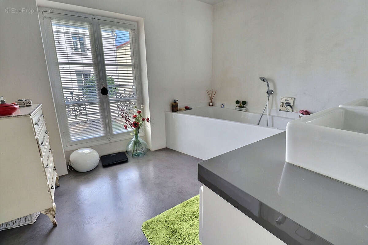 Maison à MAISONS-LAFFITTE