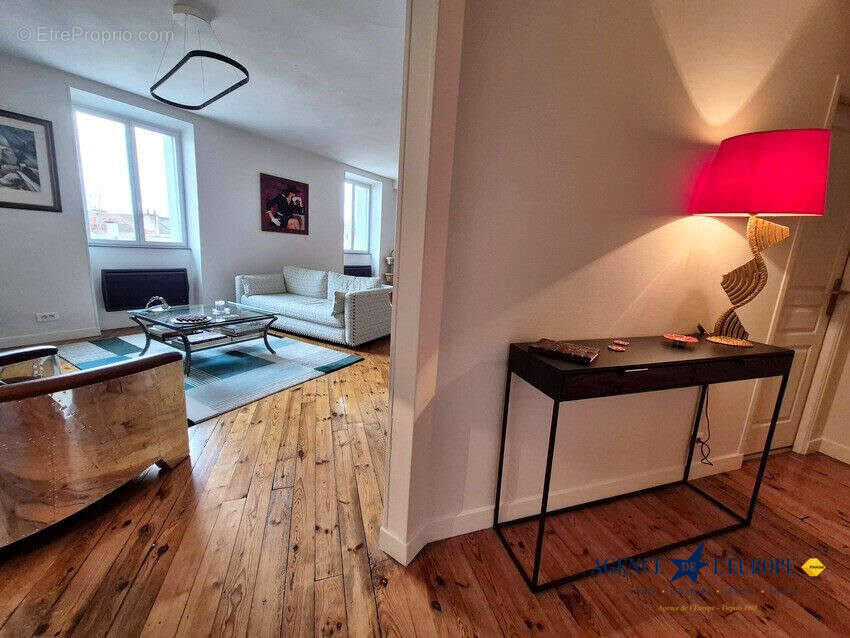 Appartement 105 m² à Vichy  - photo 4