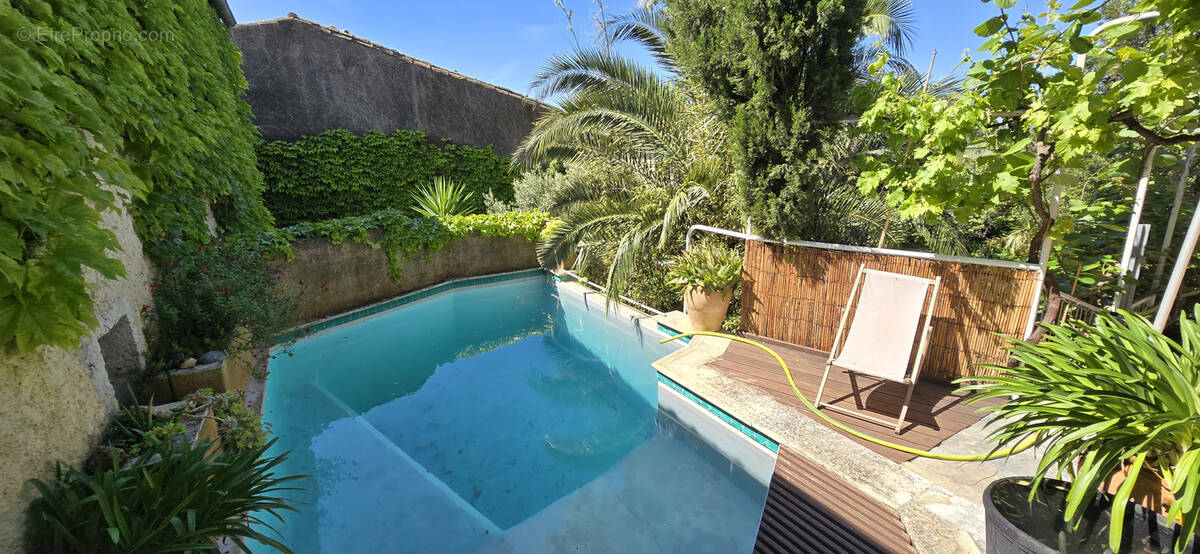 Maison à MONTPEYROUX