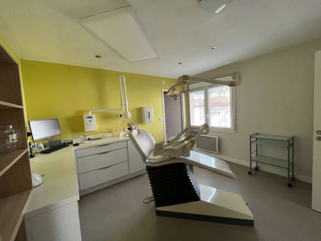 Photo 3 - Commerce à RUPT-SUR-MOSELLE