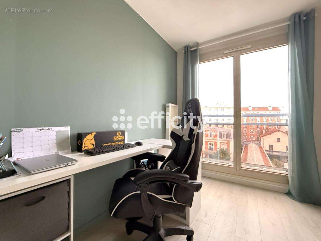 Appartement à ASNIERES-SUR-SEINE