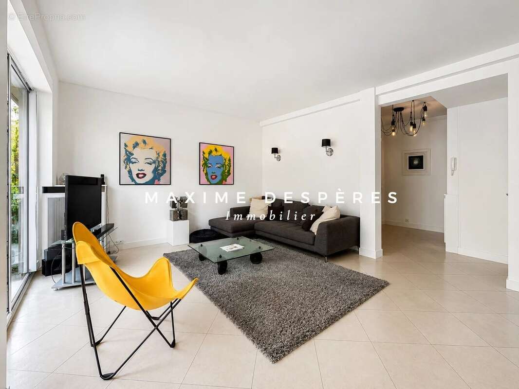 Appartement à NEUILLY-SUR-SEINE