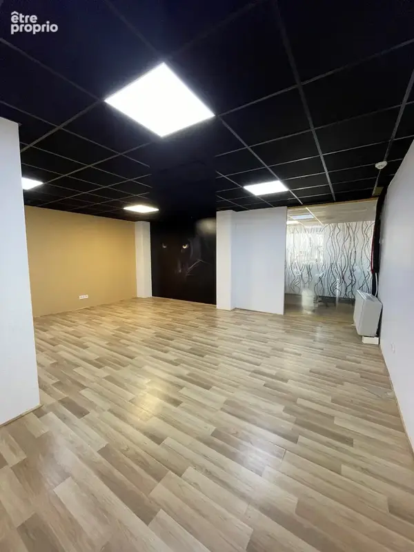 Bureau 606m2 1er étage avec ascenseur - photo 8