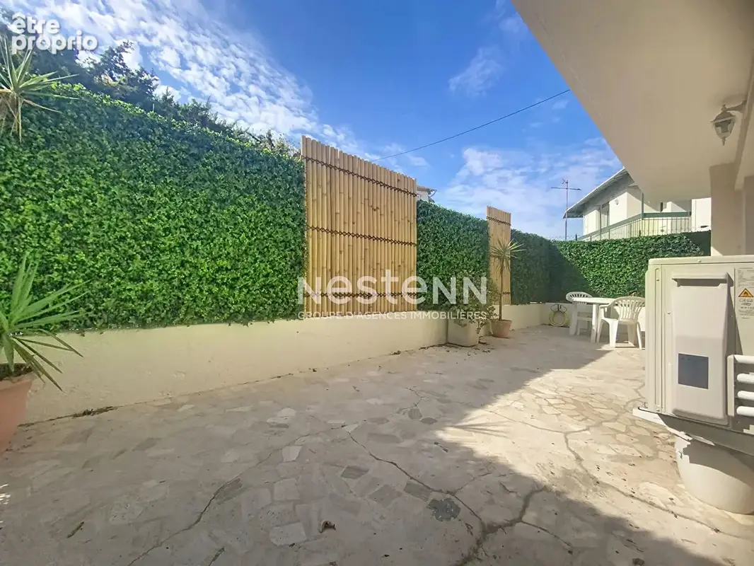 Rez-de-chaussee - 2p renove - 49m2 - le cannet - sud - jardin 25m2 - cave - photo 2