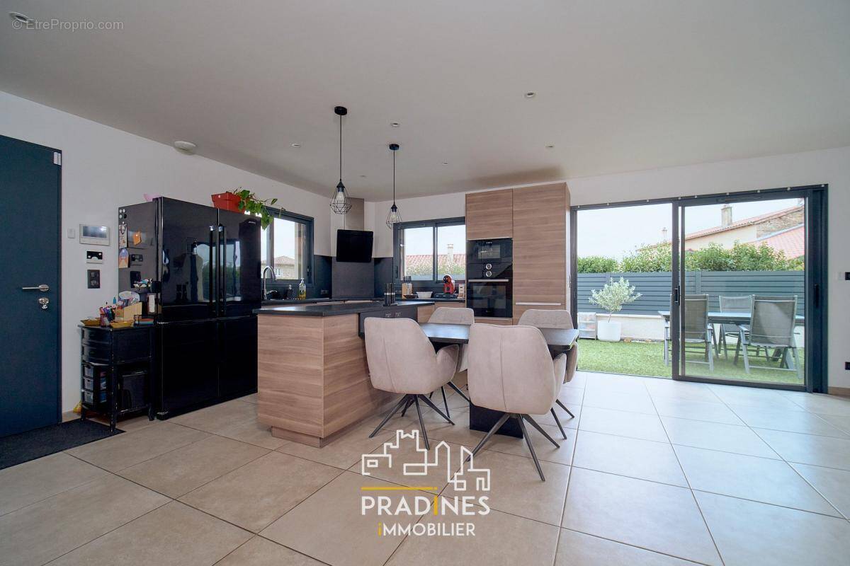 Maison à SAINT-LAURENT-D&#039;AGNY