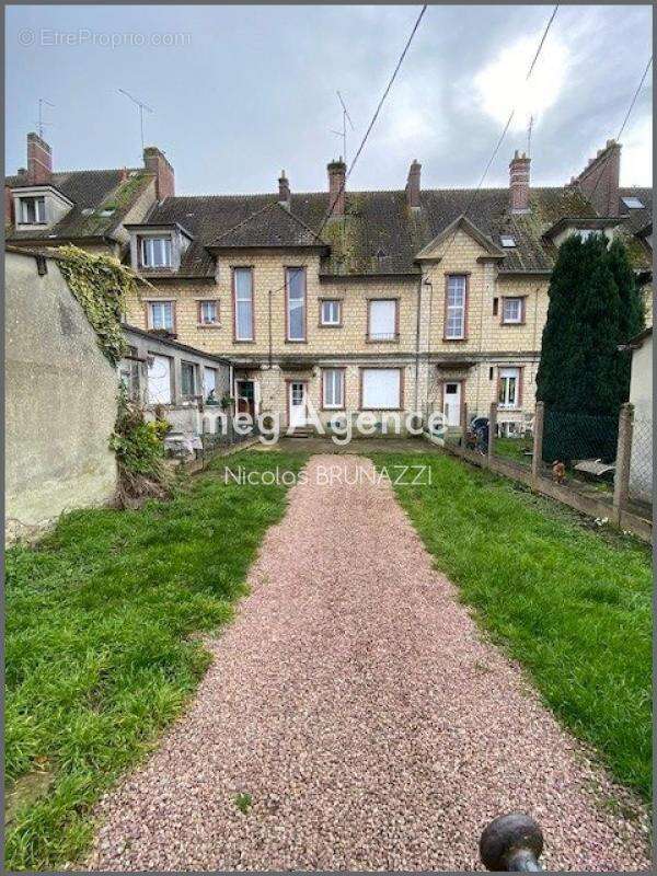 Maison à VIMOUTIERS