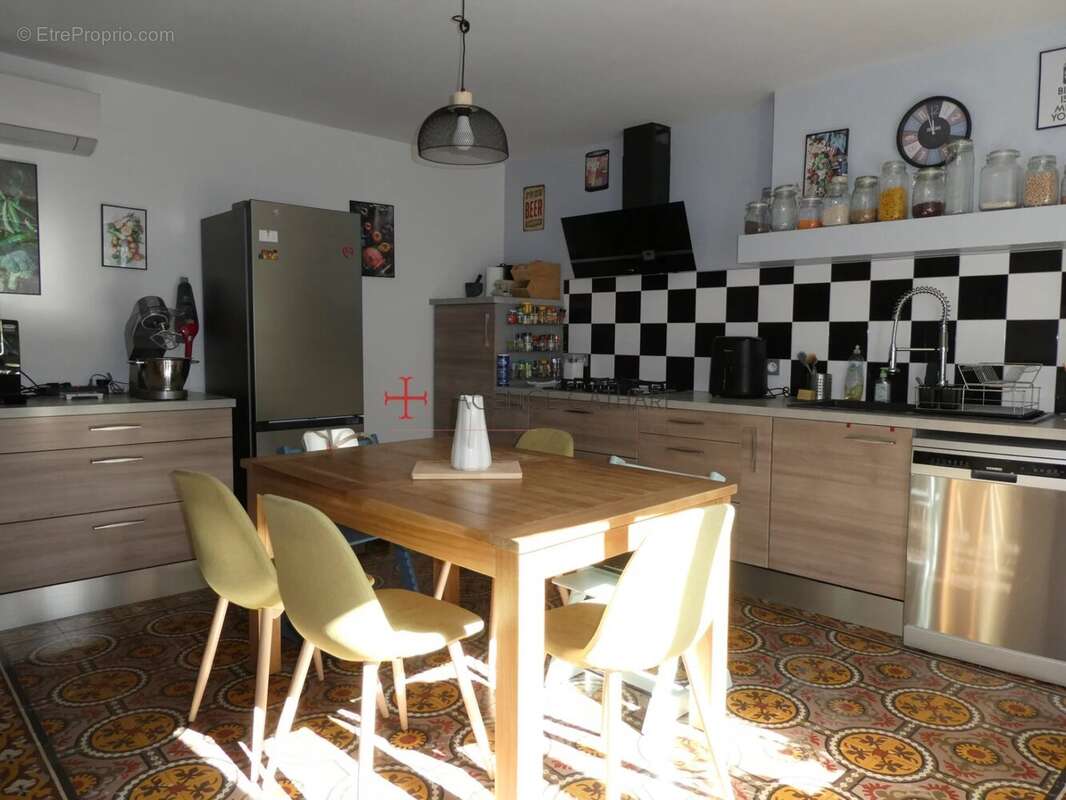 Maison à SAINT-JUERY