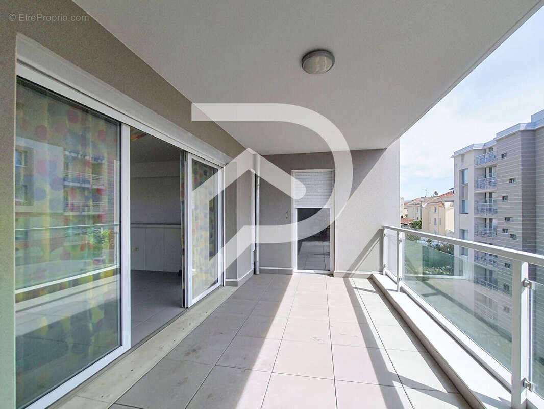 Appartement à MONTELIMAR